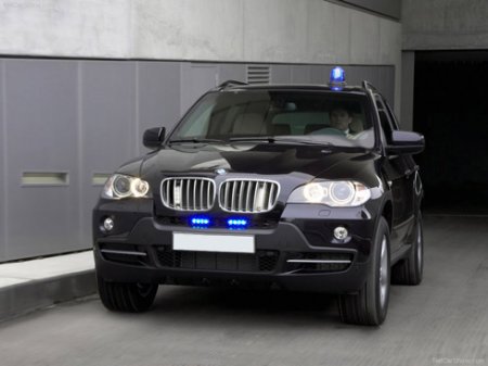   BMW X5,    