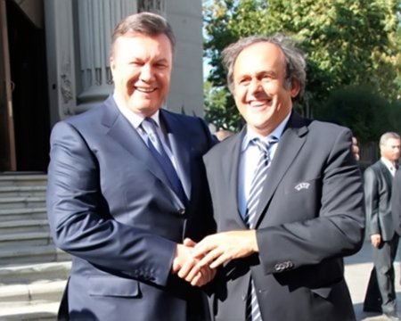 Платини поблагодарил Януковича за Евро