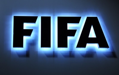  FIFA      4,5 