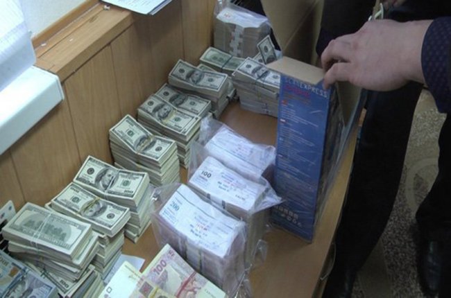 Налоговая милиция Донецкой области арестовала 5,5 млн. грн. денежных средств, которые отмывались через «конвертационный центр»