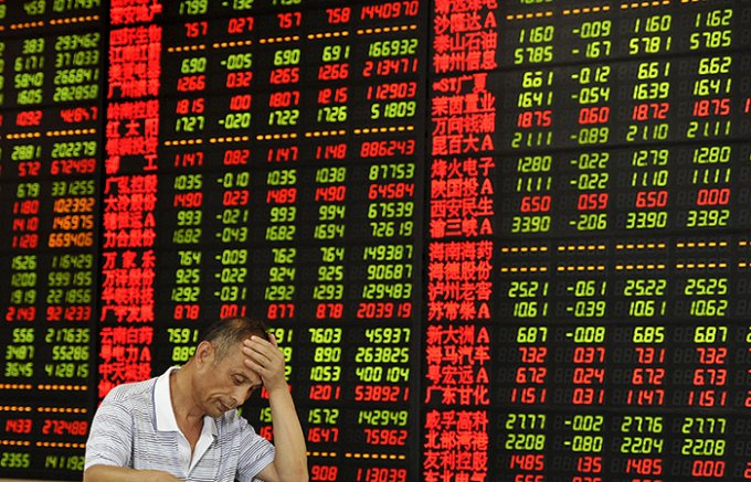 В Китае снова обвал на фондовом рынке