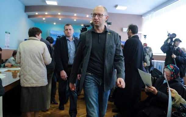 Отставки Яценюка хотят 70% украинцев – опрос
