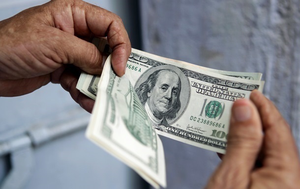 Доллар подскочил на фоне отставки Яценюка