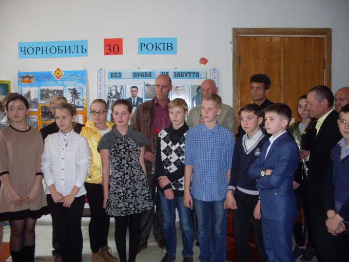 В Волновахе открыли выставку посвященную 30-летию со дня Чернобыльской катастрофы