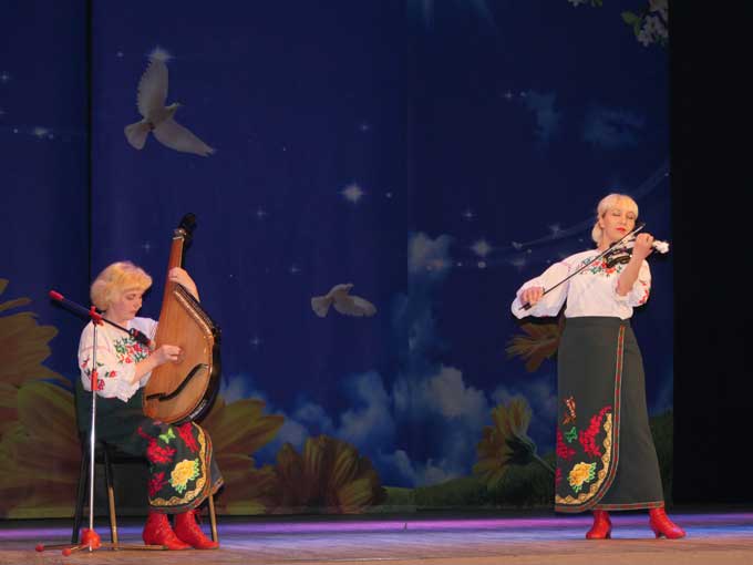 В Краматорске состоялся концерт, посвященный Дню матери