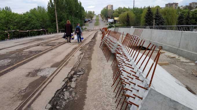 На восстановление мостов Донецкой области правительство выделило 90 млн. гривен