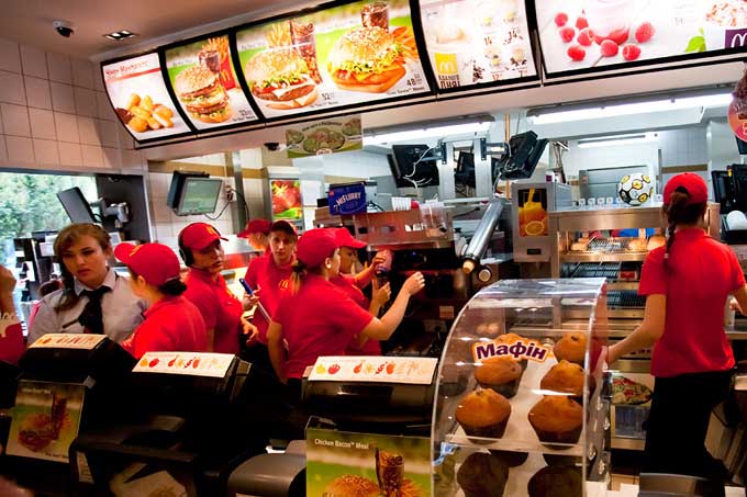 Жители Бахмута просят открыть «McDonalds»