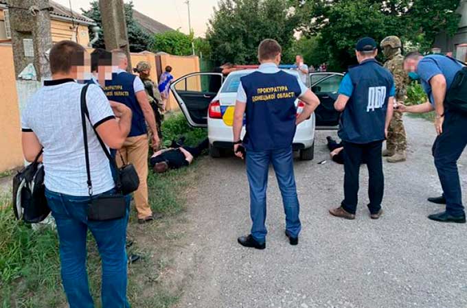 На Донбассе разоблачили копов-похитителей, торговавших наркотиками