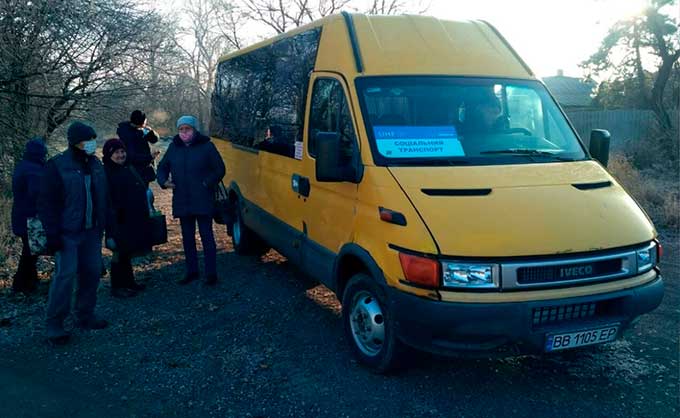 Социальный автобус запустили для жителей прифронтового Золотого-4