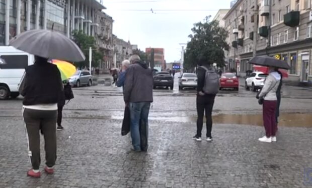 Украину накроет циклон с грозами и давлением: синоптик Диденко предупредила о резкой смене погоды в субботу и воскресенье