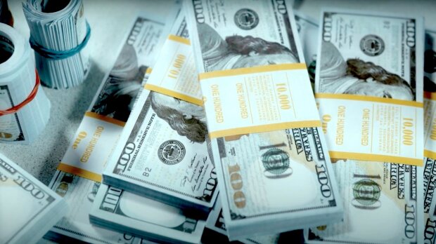 В НБУ решили "добить" обменники: введены новые жесткие правила – как украинцы будут менять валюту