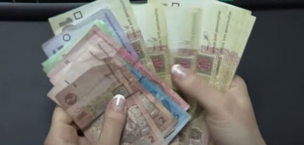 Украинцы получат одноразовую помощь по 3600 грн на руки: кто может рассчитывать