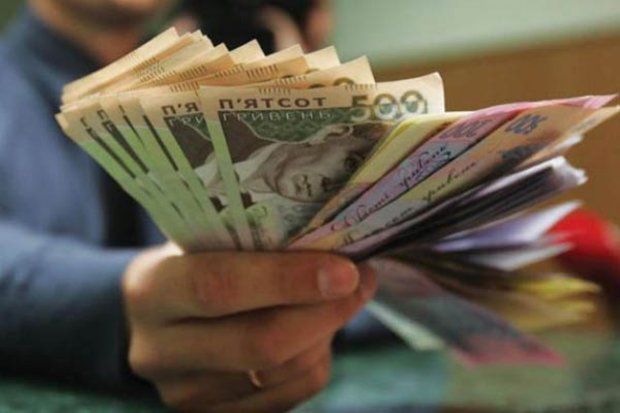 Каждому на руки дадут по 5000 грн: в Украине запускают спецвыплаты