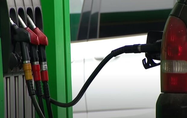 В Раде взялись за заправки: дешевого бензина больше не будет