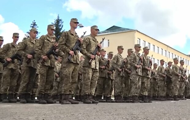 Введение всеобщей воинской обязанности для мужчин и женщин: украинцы остолбенели от такого
